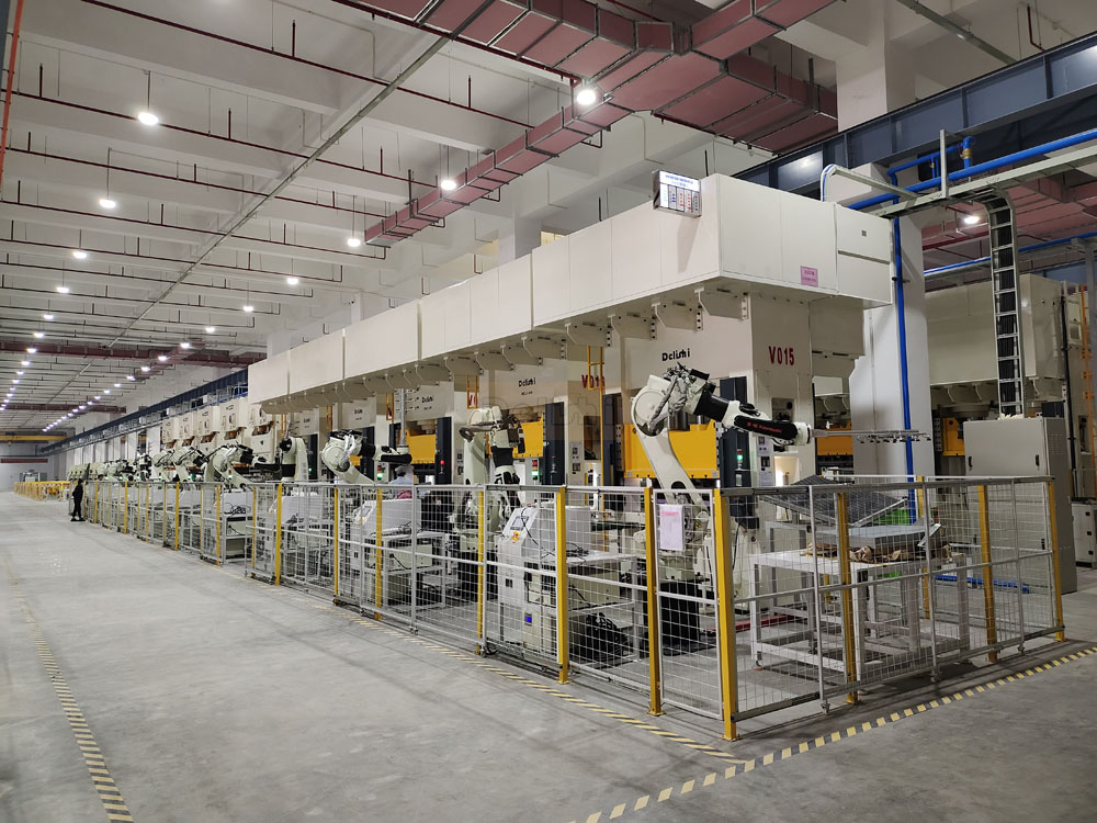 得力仕全自動液壓機(jī)生產(chǎn)線