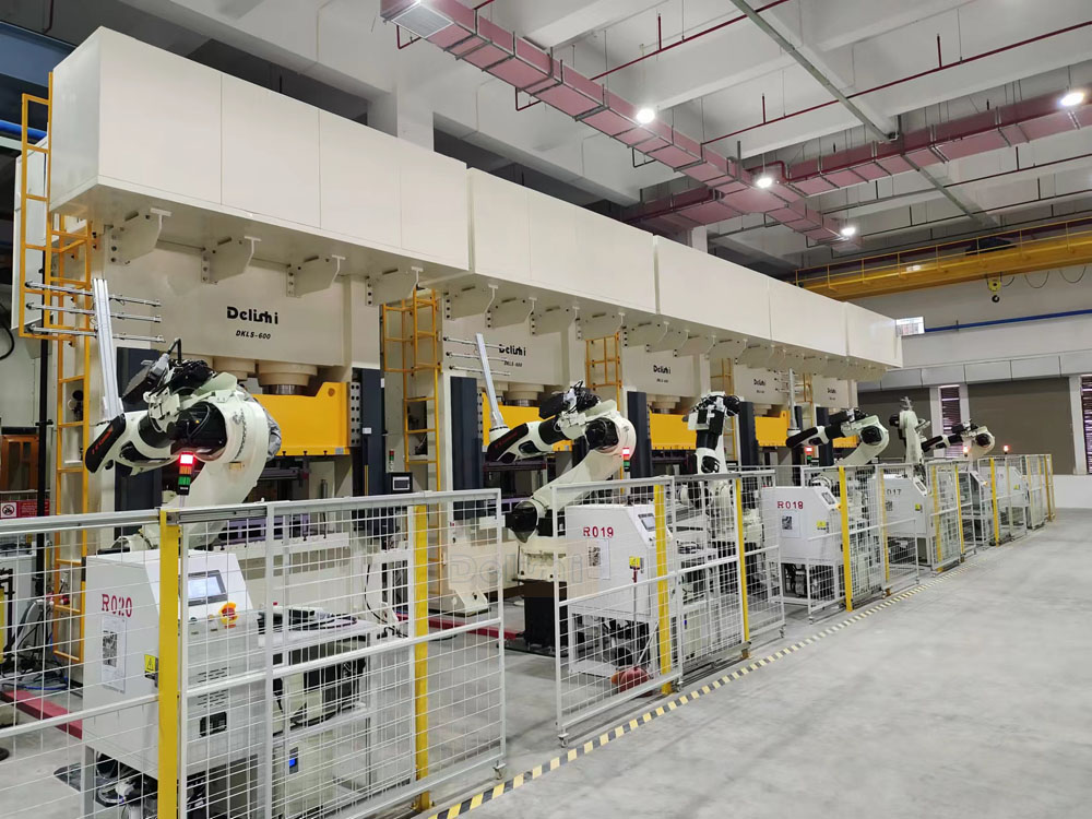 液壓機(jī)5G服務(wù)生產(chǎn)線